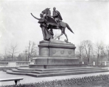 (Cast 1901) By Augustus Saint-Gaudens, horse sculpted by Alexander Phimister Proctor (cast 1901) located in Grand Army Plaza, New York, in honor of General William Tecumseh Sherman